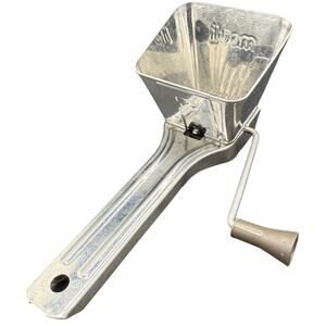 🥜 Mouh Manual Hand Crank Chopper Nut Grinder Shredder Retro Metal Kitchen tool